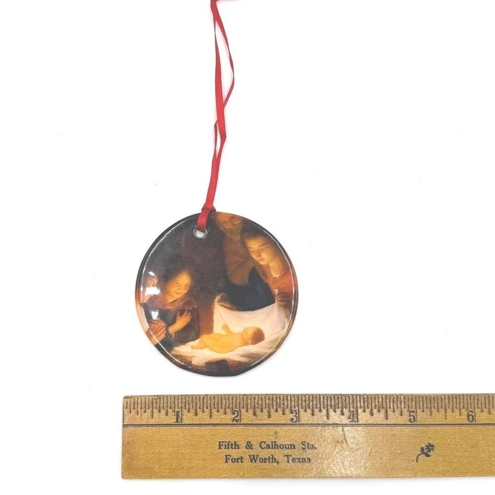 Religious Nativity‎ Scene Ceramic Round Christmas Ornament Baby Jesus 3 Inch